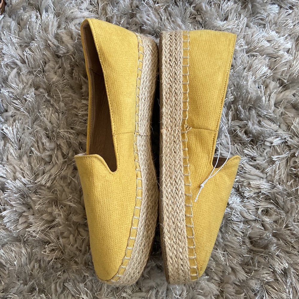 NWT Gloria Vanderbilt